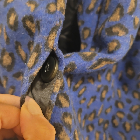 Adyson Parker Blue and Brown Leopard Teddy Jacket - Picture 4 of 6